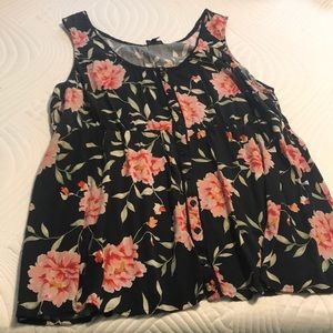 Sleeveless torrid top